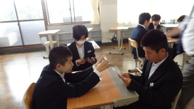 １年英語　英語でババ抜き (2)