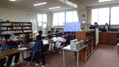 １年国語　図書室の利用３